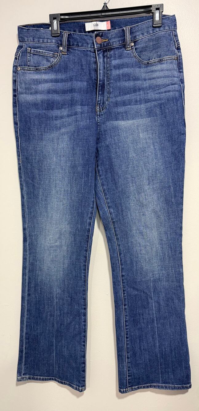 Cabi 5th Avenue size 10 Straight gentle flare Leg Stretch jeans